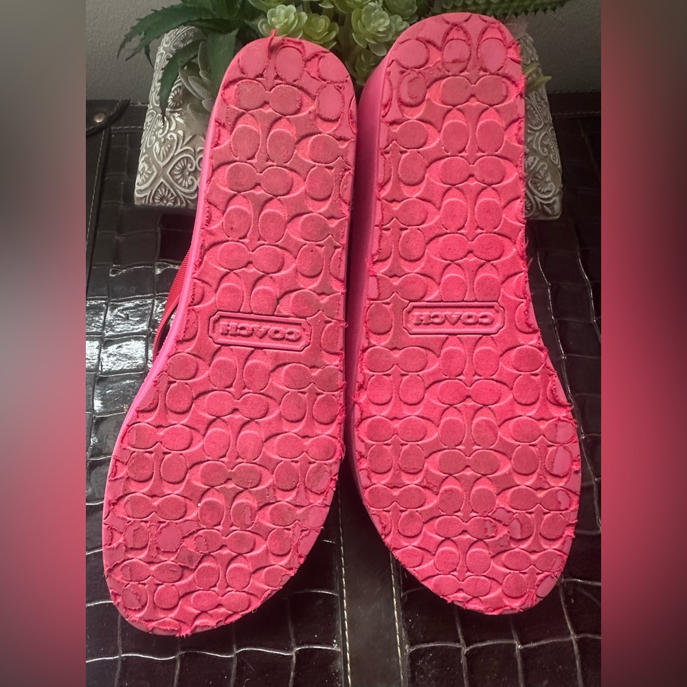 Coach Loralyn Wedge Flip Flop Sandals Striped Pink & White Size 9/10 Large - Picture 6 of 6